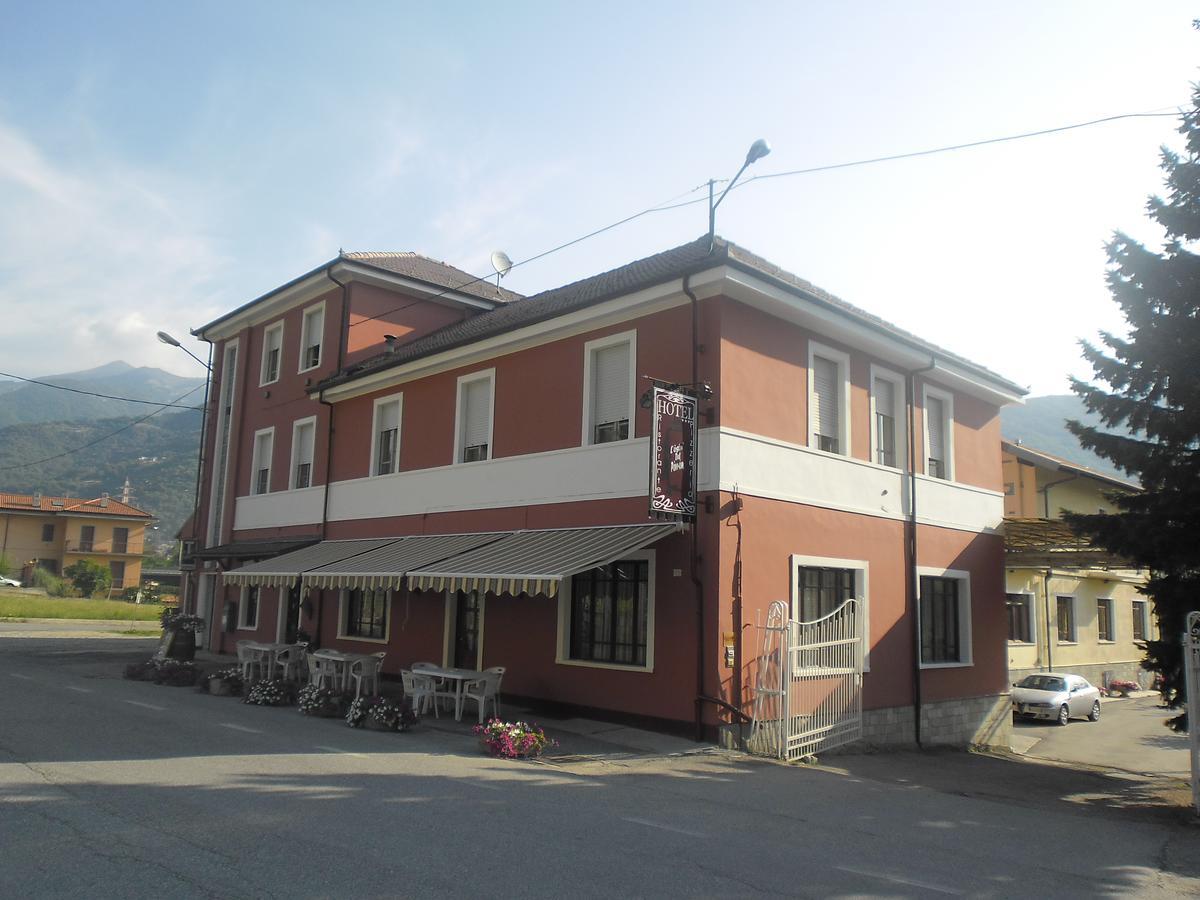 L'Ostu Del Povr-Om Hotel Pinasca Bagian luar foto