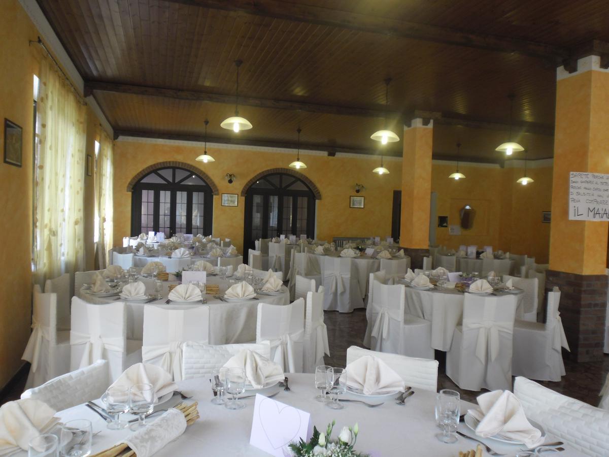 L'Ostu Del Povr-Om Hotel Pinasca Bagian luar foto